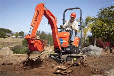 the mini digger rolled the fuck over|2016 KUBOTA K008.